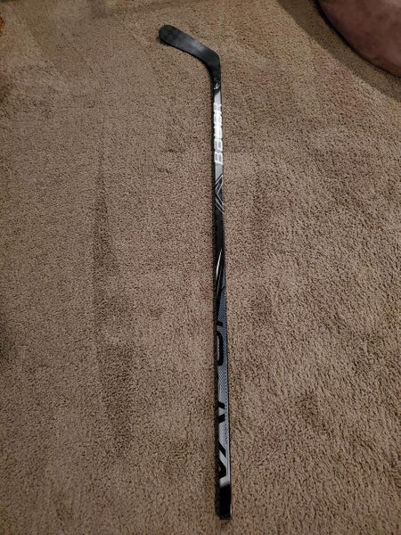 New Senior Bauer Left Hand Vapor FlyLite Hockey Stick Mid Pattern Pro Stock
