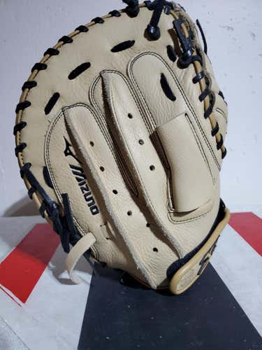 Yellow New High School/College Mizuno Right Hand Throw Catcher's MVP Prime Softball Glove 34"