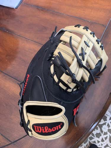 Black Barley Used Adult Wilson Right Hand Throw First Base A2000 Baseball Glove 12.5"