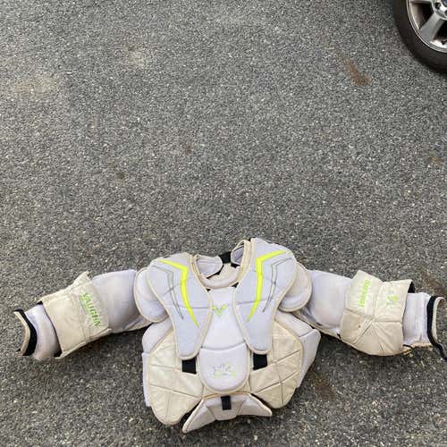 Senior Medium Vaughn v6 Goalie Chest Protector