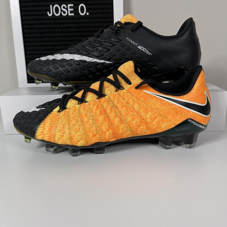 nike hypervenom phantom size 8