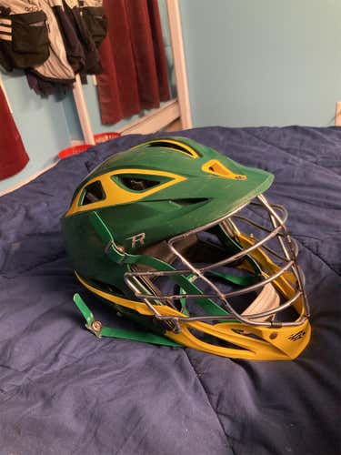 Green Adult Player's Cascade R Helmet