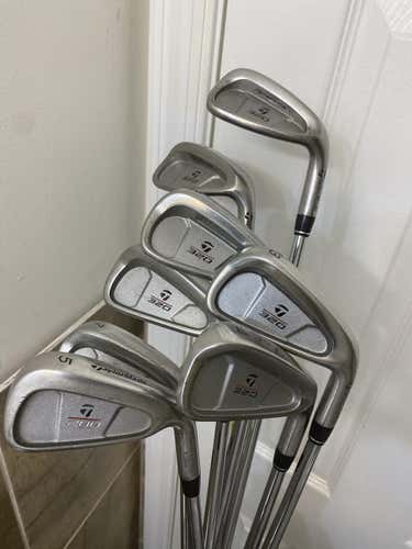 TaylorMade 320 Iron Set 3-PW Steel Stiff Right