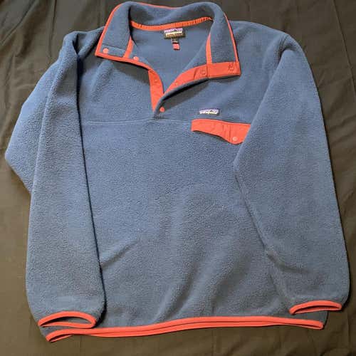 Blue Adult Large Patagonia Sweatshirt