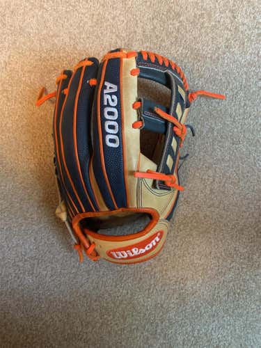 Used Right Hand Throw A2000 11.5" Baseball Glove