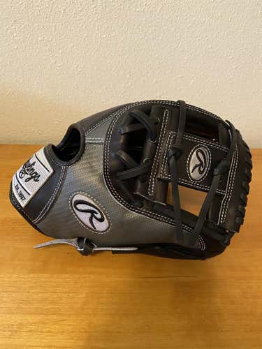 Rawlings Right Hand Throw Infield PRO204DM Baseball Glove 11.5"