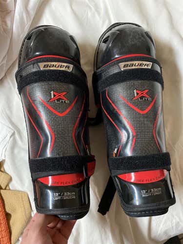 Senior Bauer Vapor 1X Lite 13” Shin Pads