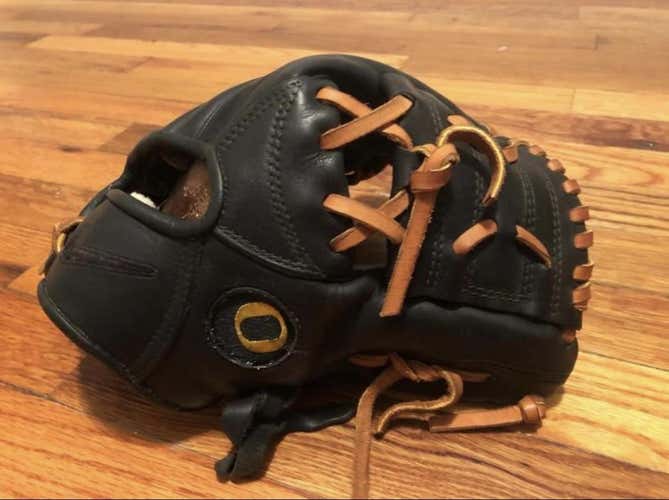 Oregon Issue nike Black High School/College Infield Pro Tradition 11.25" Baseball Glove