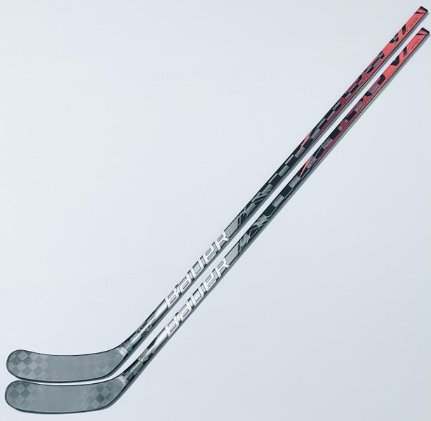 New 2 Pack Bauer Vapor Flylite Hockey Stick-RH-P92M-82 Flex-Stick' Em Grip