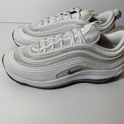 White Men's Size 9.0 (Women's 10) Nike Golf Shoes