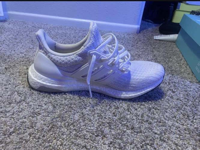 White Men's Adidas Ultra Boost Size 8M