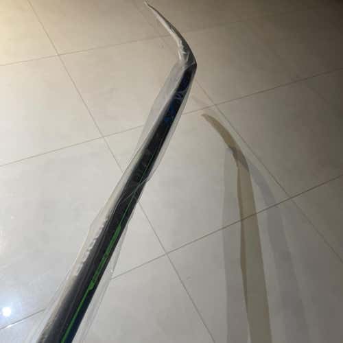 Nexus Geo P92 77 Right Hand Hockey Stick