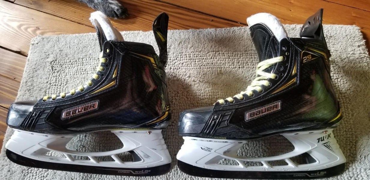 Used Senior Bauer Supreme 2S Pro Hockey Skates, Size 9.5 right, 9.75 left, AA heel
