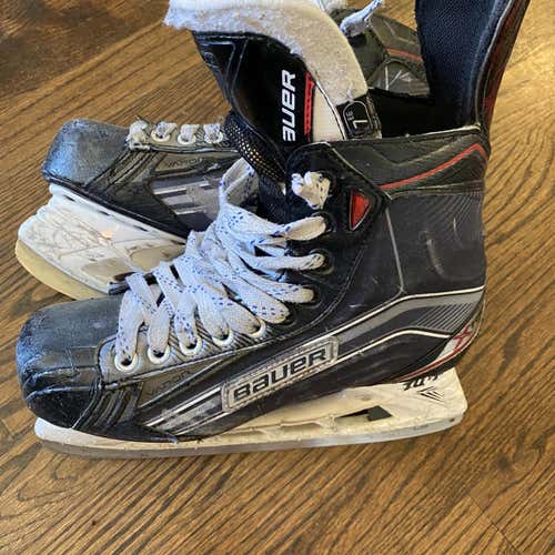 Senior Bauer Vapor X700   Size 7 Hockey Skates