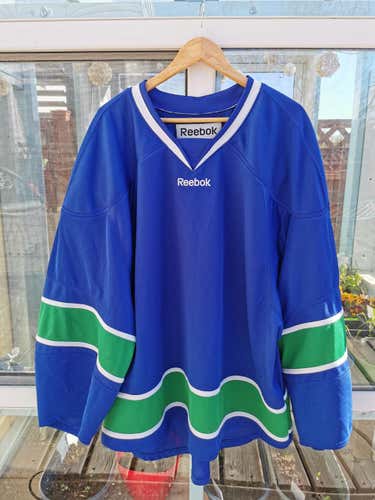 Vancouver Canucks Used Adult Goalie Cut Reebok Jersey