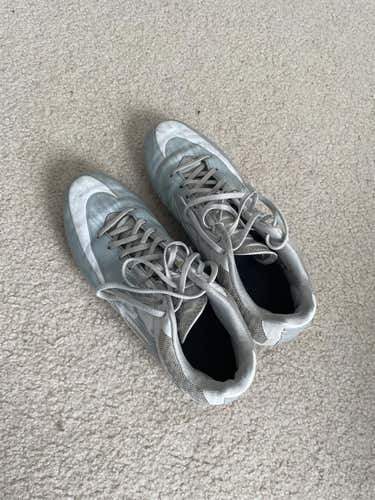 Gray Men's Molded Cleats Low Cut