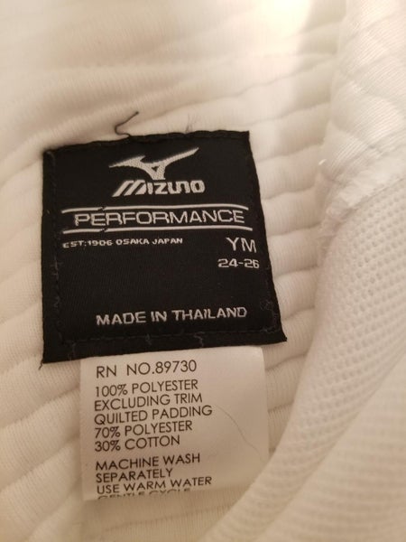 White Men's New Youth Size 24 Mizuno Pants