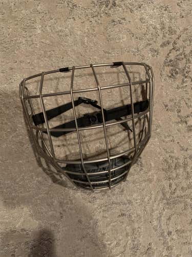 NEW Bauer Re-Akt cage