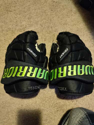Chicago mission used warrior gloves pro stock