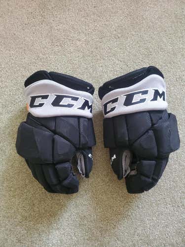 Used LA Kings CCM Jetspeed FT1 Gloves 14"