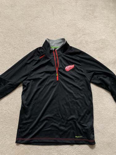 New Red Wings Large Reebok Jacket
