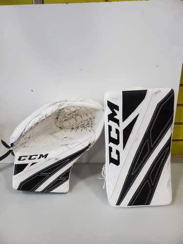 White Used Junior CCM Full Right Extreme Flex E4.5