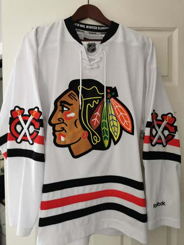Chicago Blackhawks 2015 winter classic Adult Small Reebok Jersey