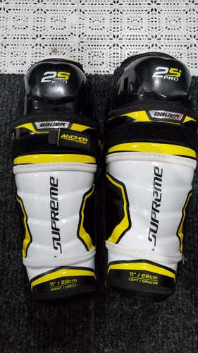 Used Junior Bauer Supreme 2S Pro Shin Pads