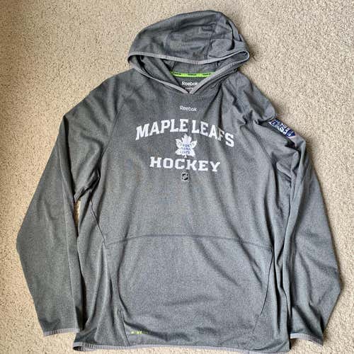NHL PRO STOCK TEAM ISSUE TORONTO MAPLE LEAFS WINTER CLASSIC HOODIE XL
