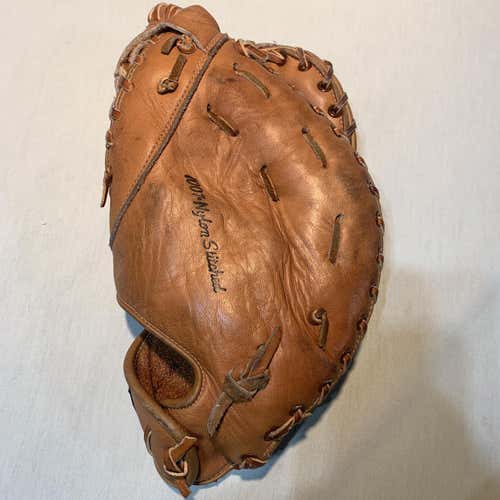 Like New Left Handed 1st Base Youth Baseball Glove