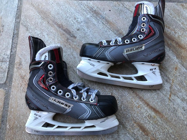 New Junior Bauer Vapor X Shift Hockey Skates Regular Width Size 4.5
