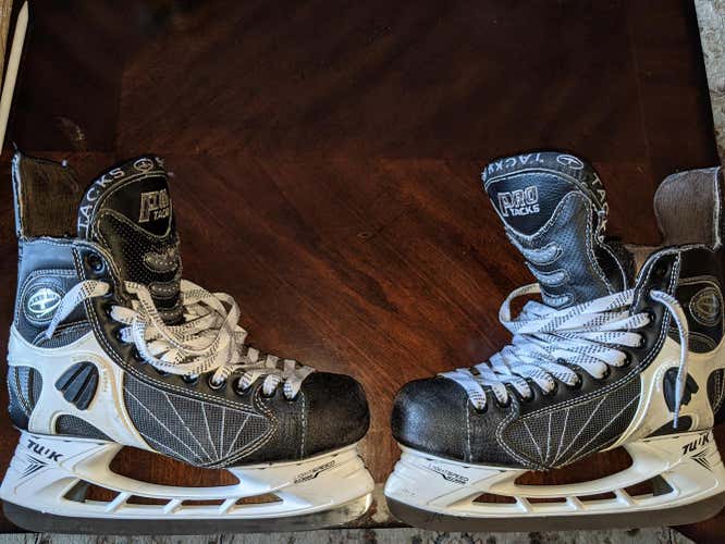 Used Senior CCM Pro Tacks Hockey Skates Pro Stock Size 8D with 3 pairs of profiled Canadian steel!!