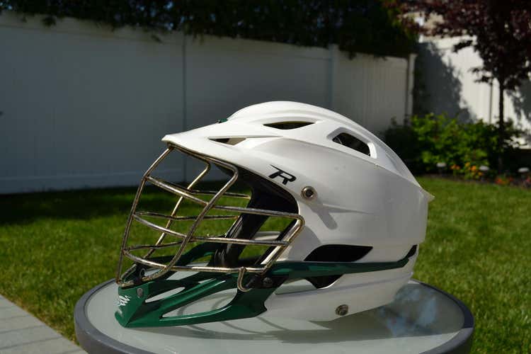 White Used Adult Cascade R Helmet