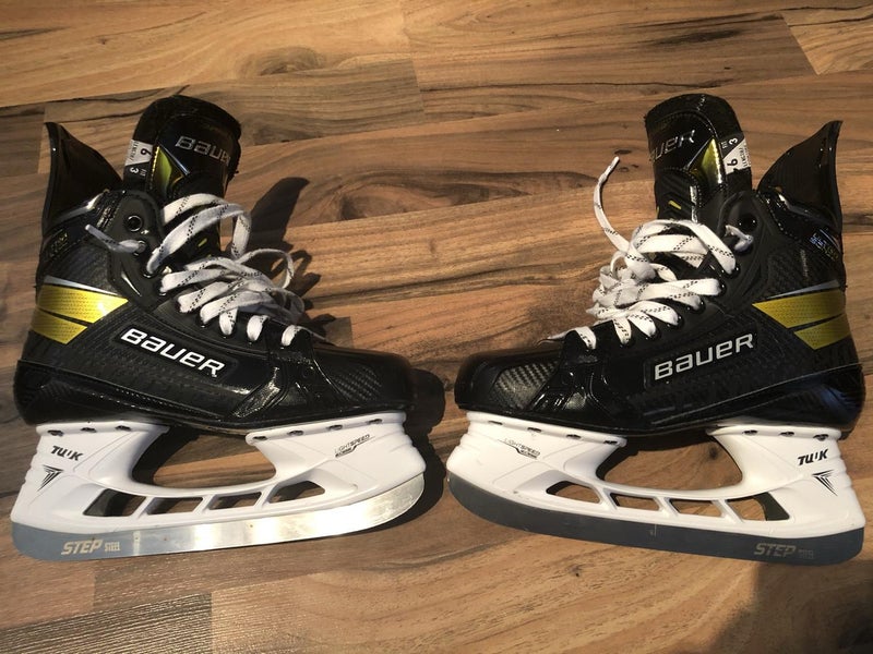 LIKE NEW Bauer Ultrasonic Skates Size 6 Fit 3