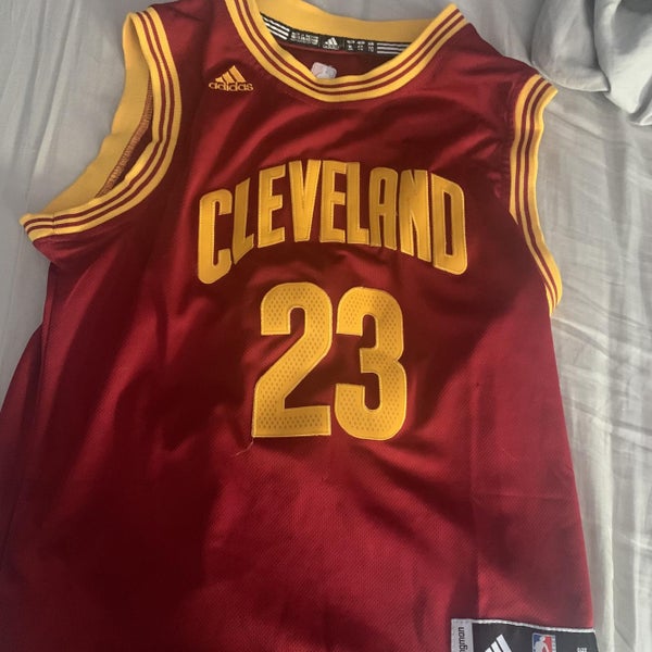 Adidas Cleveland Cavaliers LeBron James Jersey Youth Med Yellow NBA  Basketball 