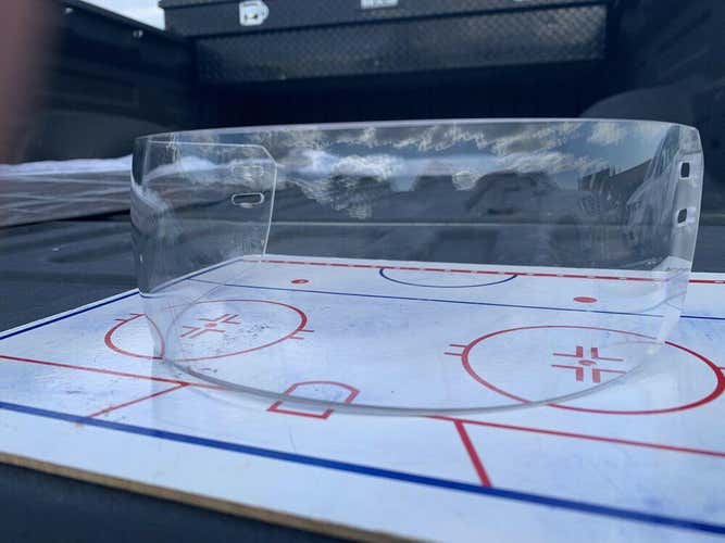 CCM VR31 Pro Stock NHL Red Wings Hockey Visor Half Shield fits Bauer CCM helmet