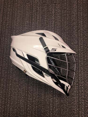 White Adult Player's Cascade S Helmet