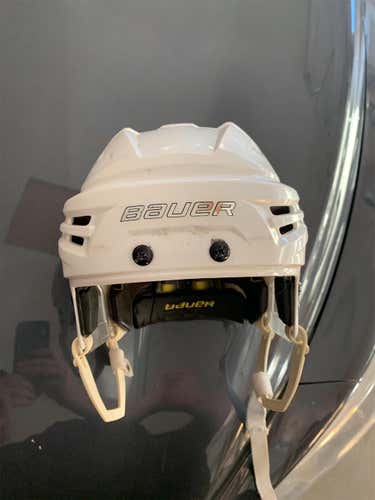 White Used Small Bauer ReAkt  Helmet