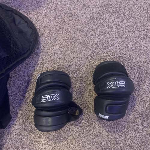Used Medium STX Stallion Arm Pads