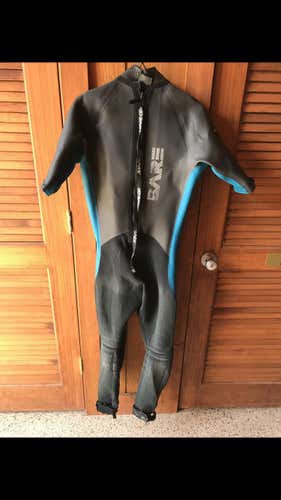 Bare Short Sleeve Men’s Wetsuit.