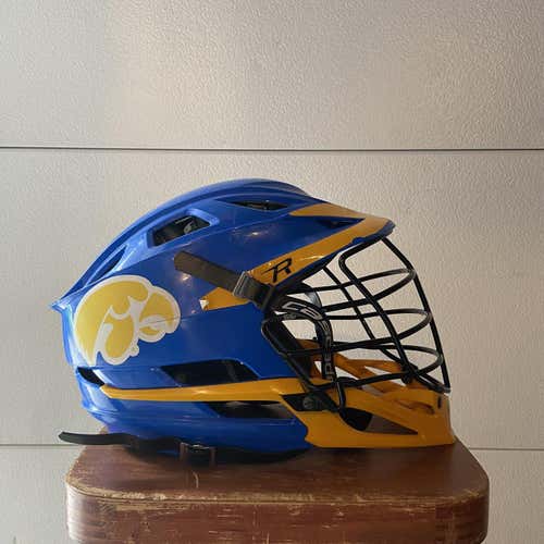 Blue Adult Player's Cascade R Helmet