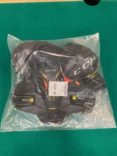 CCM Tacks 9080 Senior Medium Shoulder Pads, New