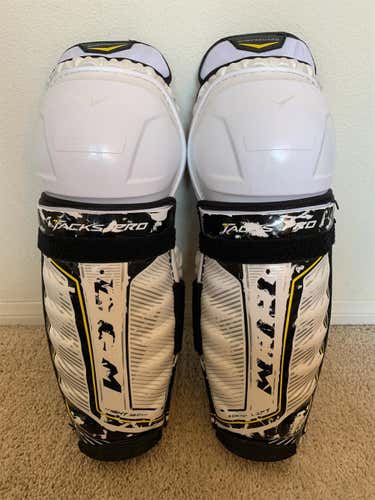 Senior CCM Tacks  Shin Pads