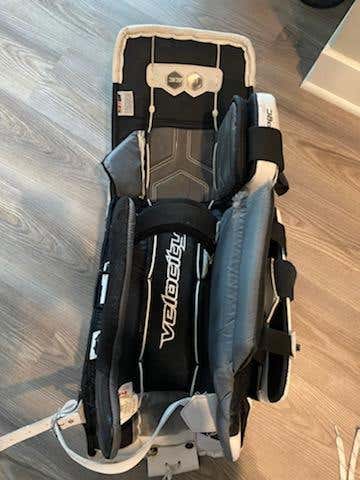 White Used Senior 33" Vaughn Velocity VE8 Pro Carbon Goalie Leg Pads Pro Stock