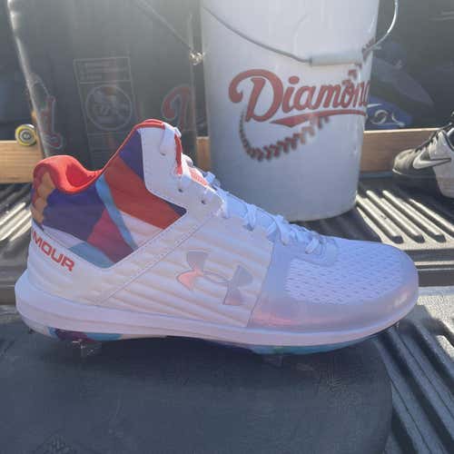 White Men's Metal Low Cut