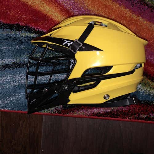 Yellow Adult Player's Cascade R Helmet