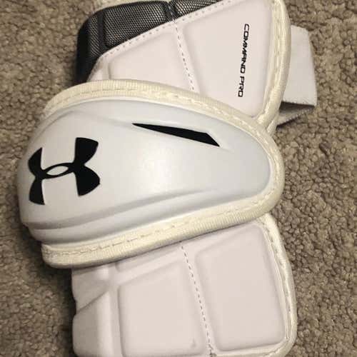 New Medium Under Armour Command Pro Arm Guard Arm Pads