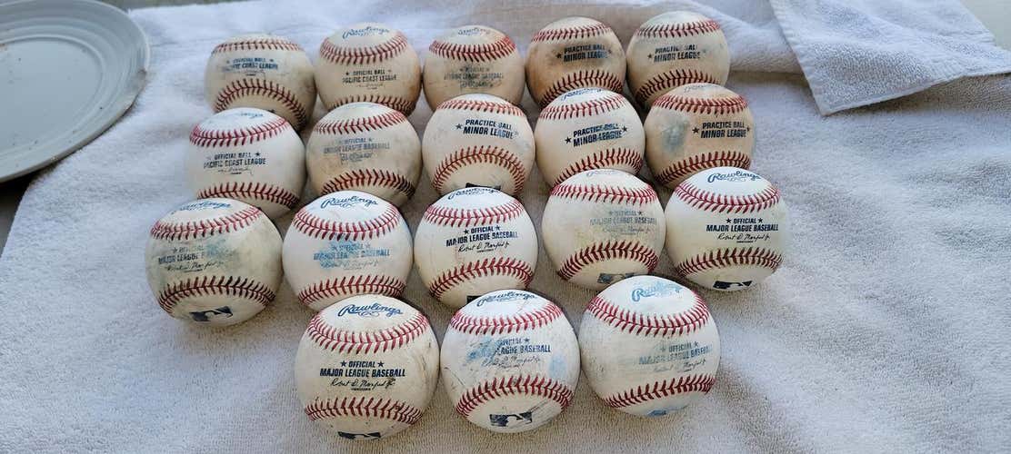 Used Rawlings Baseballs 18 Pack