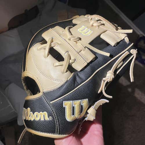 Black High School/College Infield A2000 11.75" Baseball Glove