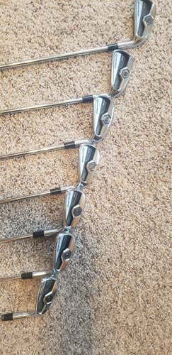 Used TaylorMade Right Handed Iron Set Regular Flex Steel Shaft